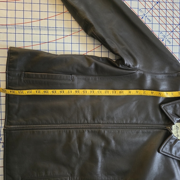 Leather Jacket - Picture 5 of 6